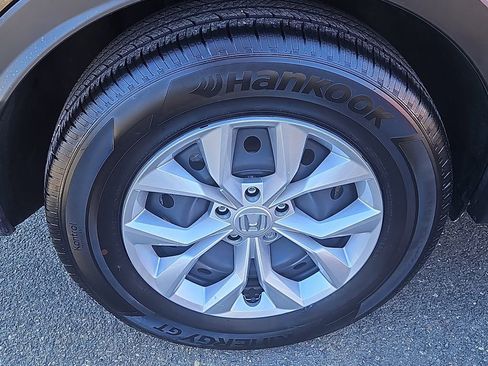 Certified 2026 Honda CR-V LX image 9