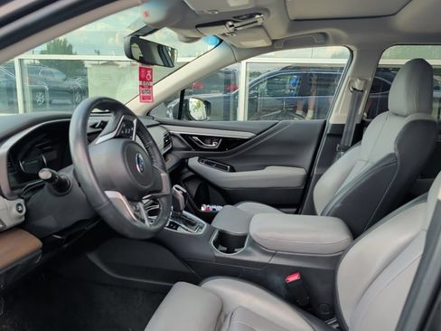 Used 2020 Subaru Outback Limited AWD/4WD image 3