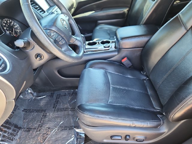 Used 2016 Nissan Pathfinder Platinum AWD/4WD image 7