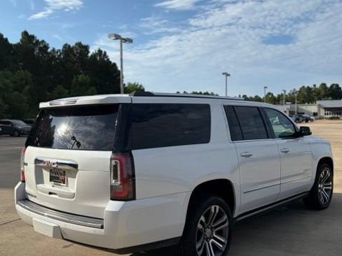 Used 2020 GMC Yukon XL Denali w/ Open Road Package RWD image 6