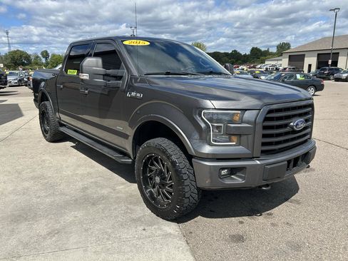 Used 2015 Ford F150 XLT w/ Equipment Group 302A Luxury AWD/4WD image 3