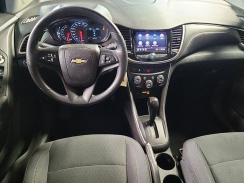 Used 2020 Chevrolet Trax LS w/ Tint and Cruise Package FWD image 22