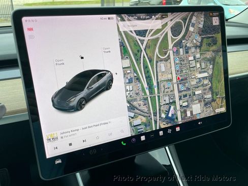 Used 2019 Tesla Model 3 Long Range image 19