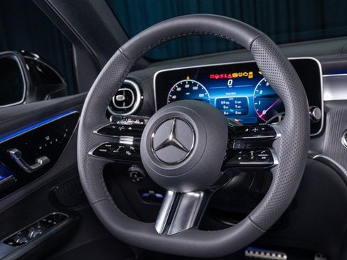 New 2026 Mercedes-Benz GLC 300 4MATIC image 15