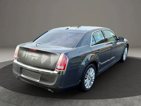 Used 2013 Chrysler 300 AWD w/ Driver Convenience Group image 4