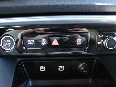 Used 2025 Audi Q5 Premium Plus w/ Premium Plus AWD/4WD image 20