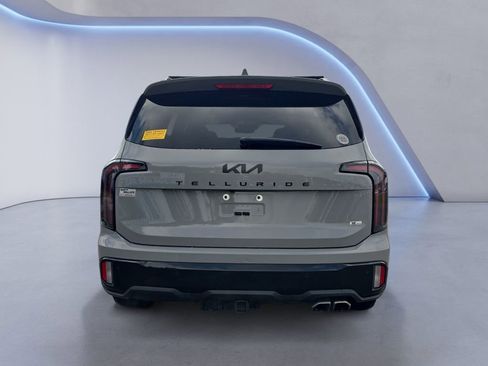 Used 2025 Kia Telluride AWD image 6