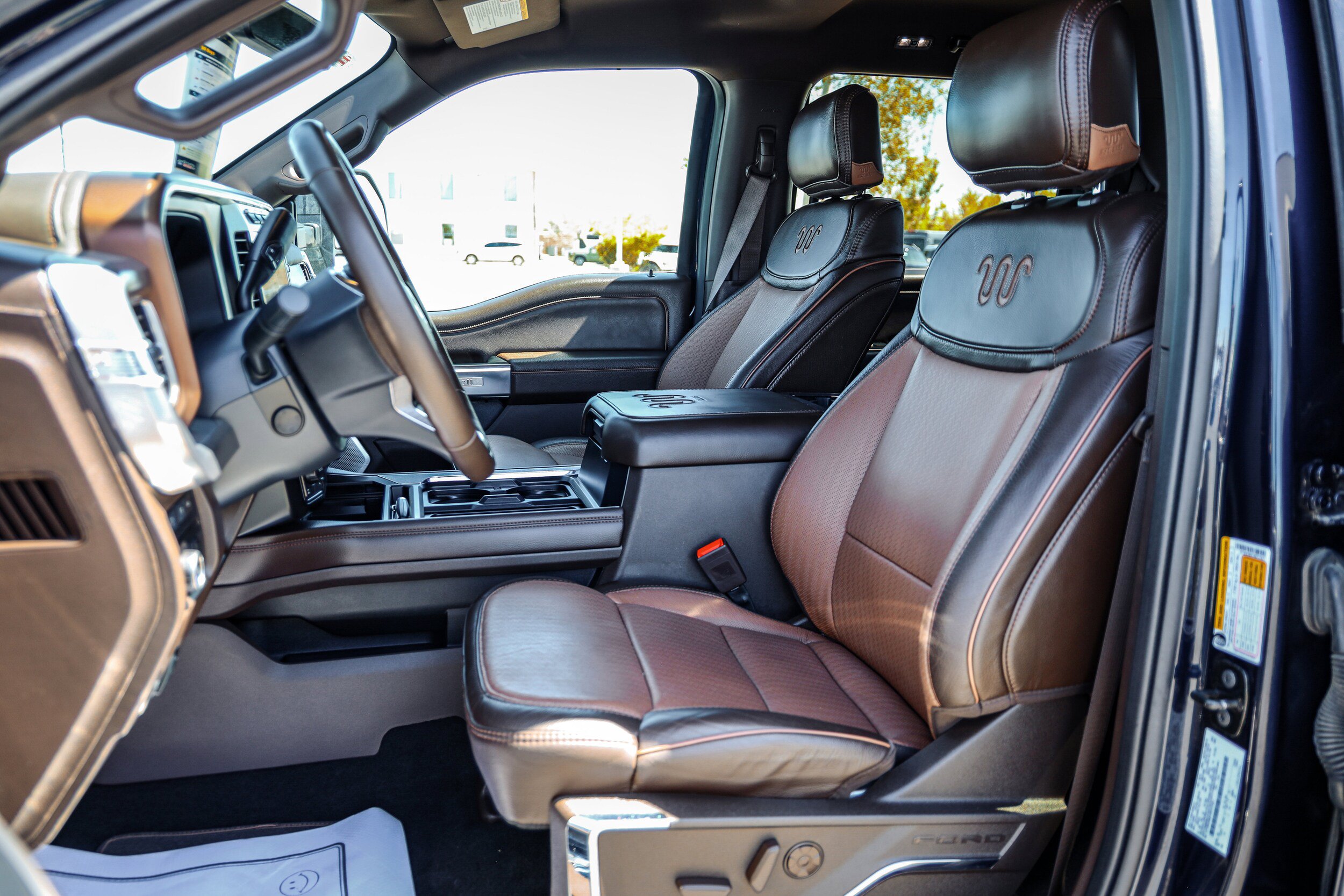 Used 2024 Ford F350 King Ranch AWD/4WD image 11
