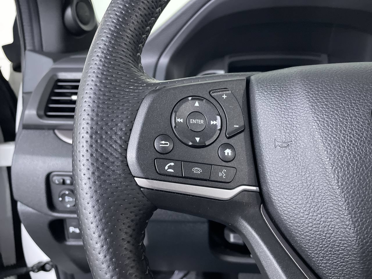 Used 2023 Honda Passport EX-L image 28