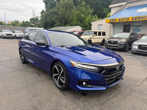 Used 2021 Honda Accord Sport Special Edition image 2