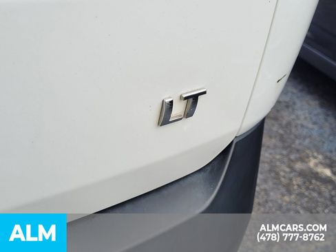 Used 2021 Chevrolet Traverse LT image 10