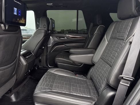 Used 2024 Cadillac Escalade Sport Platinum image 27