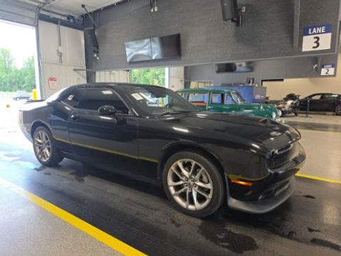 Used 2022 Dodge Challenger GT AWD/4WD image 2