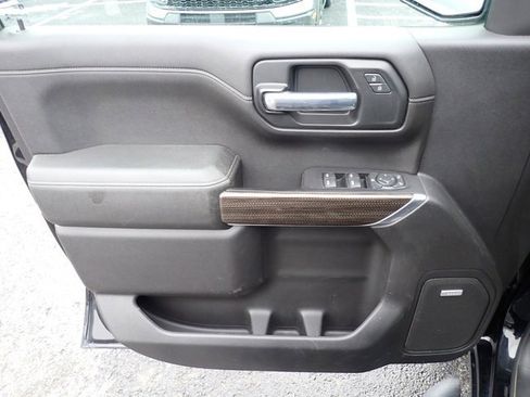 Used 2021 Chevrolet Silverado 1500 LT Trail Boss w/ Convenience Package II image 21