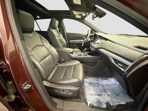 Used 2023 Cadillac XT4 Premium Luxury AWD/4WD image 30