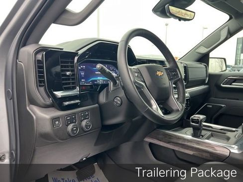 Used 2025 Chevrolet Silverado 1500 LTZ image 9