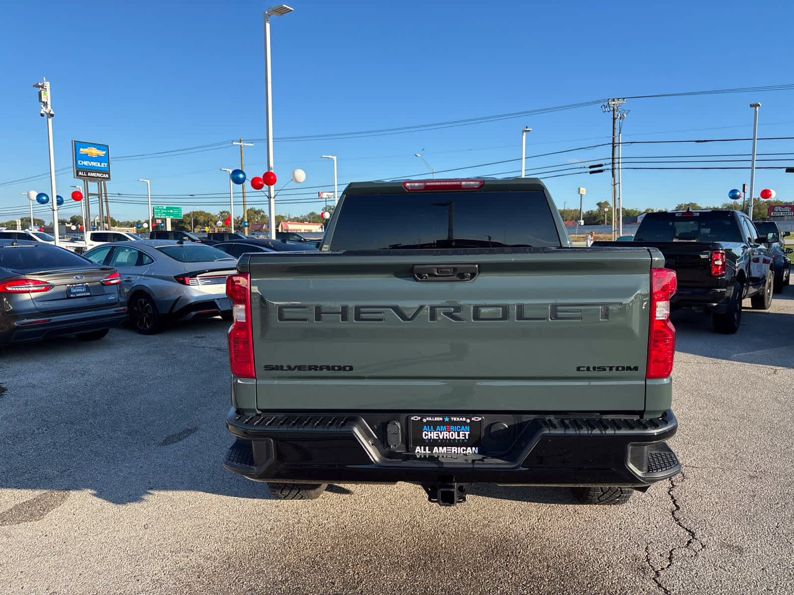 Used 2025 Chevrolet Silverado 1500 Custom Trail Boss w/ LPO, Dark Essentials Package AWD/4WD image 6