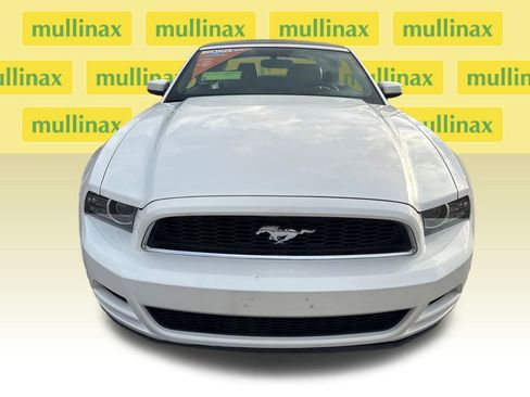 Used 2013 Ford Mustang Premium image 11