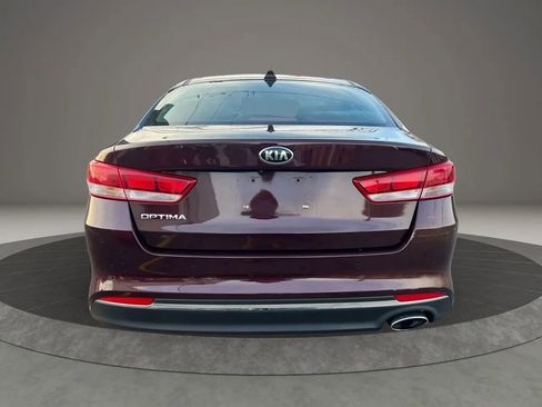 Used 2018 Kia Optima LX w/ 17" Alloy Wheels Package image 6