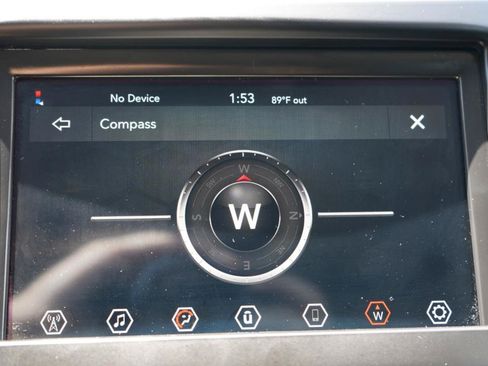 Used 2019 Jeep Cherokee Latitude w/ Popular Appearance Group AWD/4WD image 80