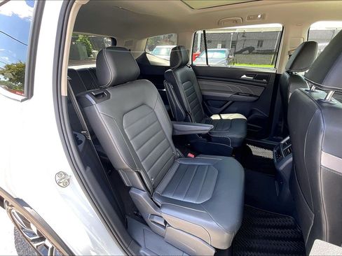 Used 2023 Volkswagen Atlas SEL Premium AWD/4WD image 32