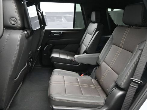 New 2026 Chevrolet Tahoe High Country AWD/4WD image 11