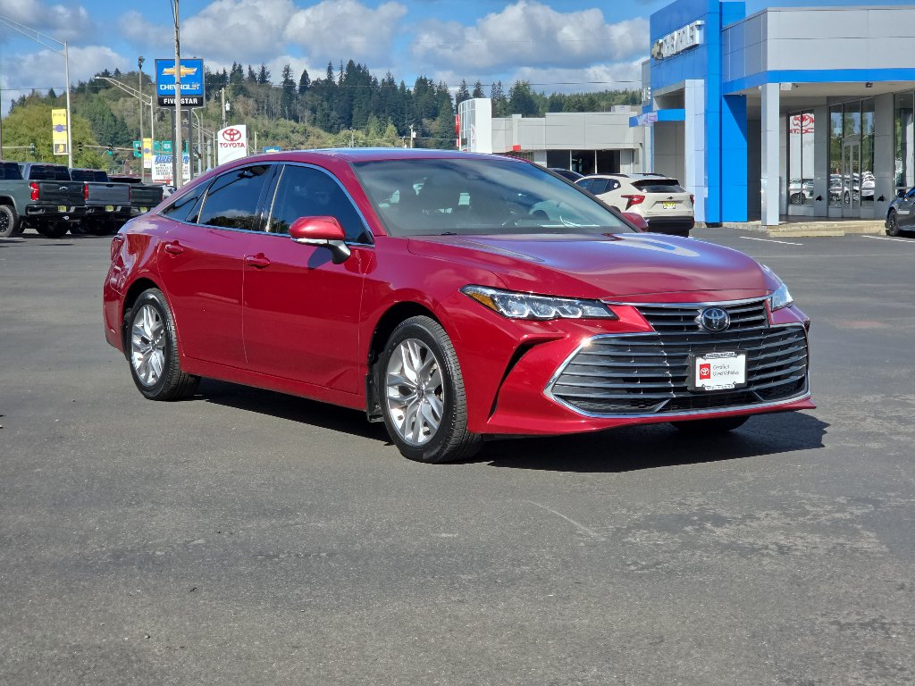 Certified 2021 Toyota Avalon XLE w/ Moonroof Package AWD/4WD image 2