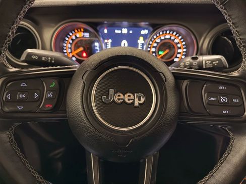 Used 2021 Jeep Wrangler Unlimited Sport image 17