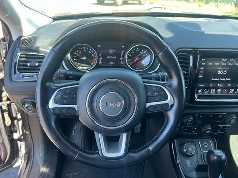 Used 2020 Jeep Compass Limited AWD/4WD image 19