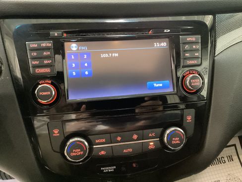 Used 2016 Nissan Rogue SL w/ SL Premium Package AWD/4WD image 24
