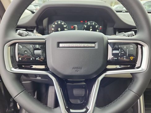 New 2025 Land Rover Discovery Sport S image 18