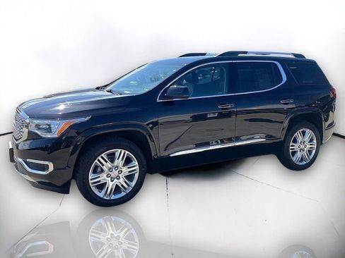 Used 2017 GMC Acadia Denali w/ Technology Package AWD/4WD image 2
