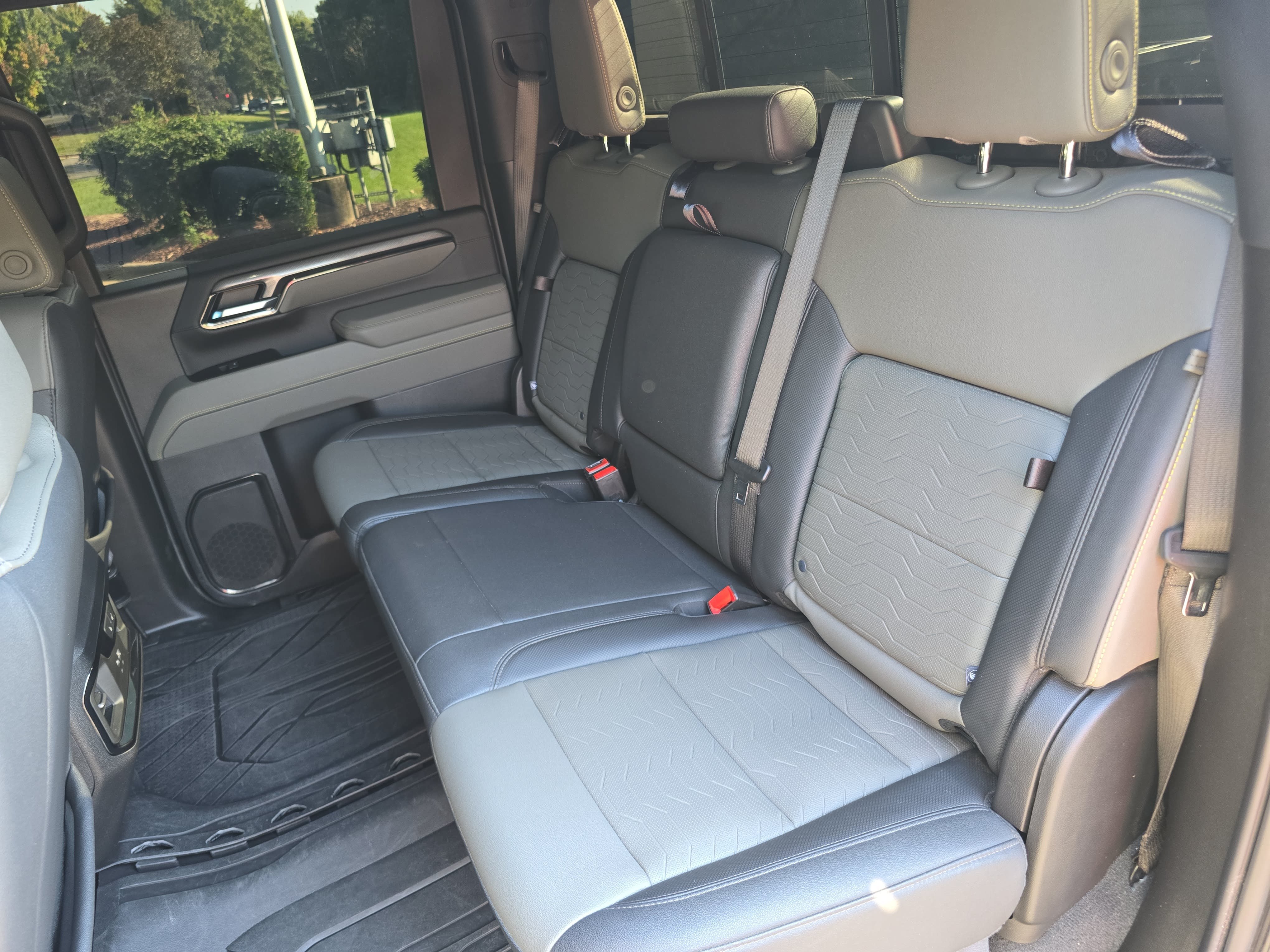 Used 2026 Chevrolet Silverado 2500 ZR2 AWD/4WD image 15