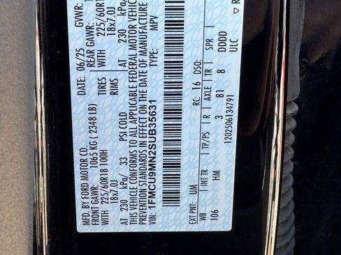 Used 2025 Ford Escape ST-Line AWD/4WD image 23