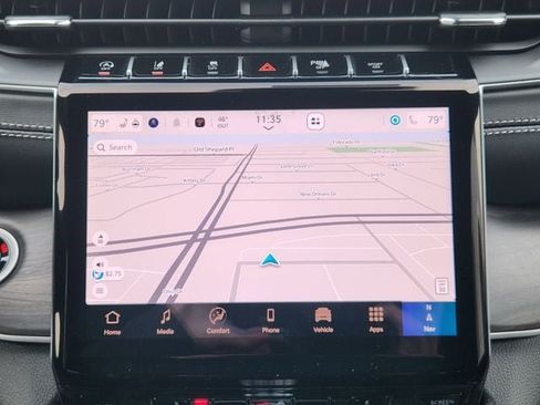 New 2025 Jeep Grand Cherokee Limited w/ Black Appearance Package image 13