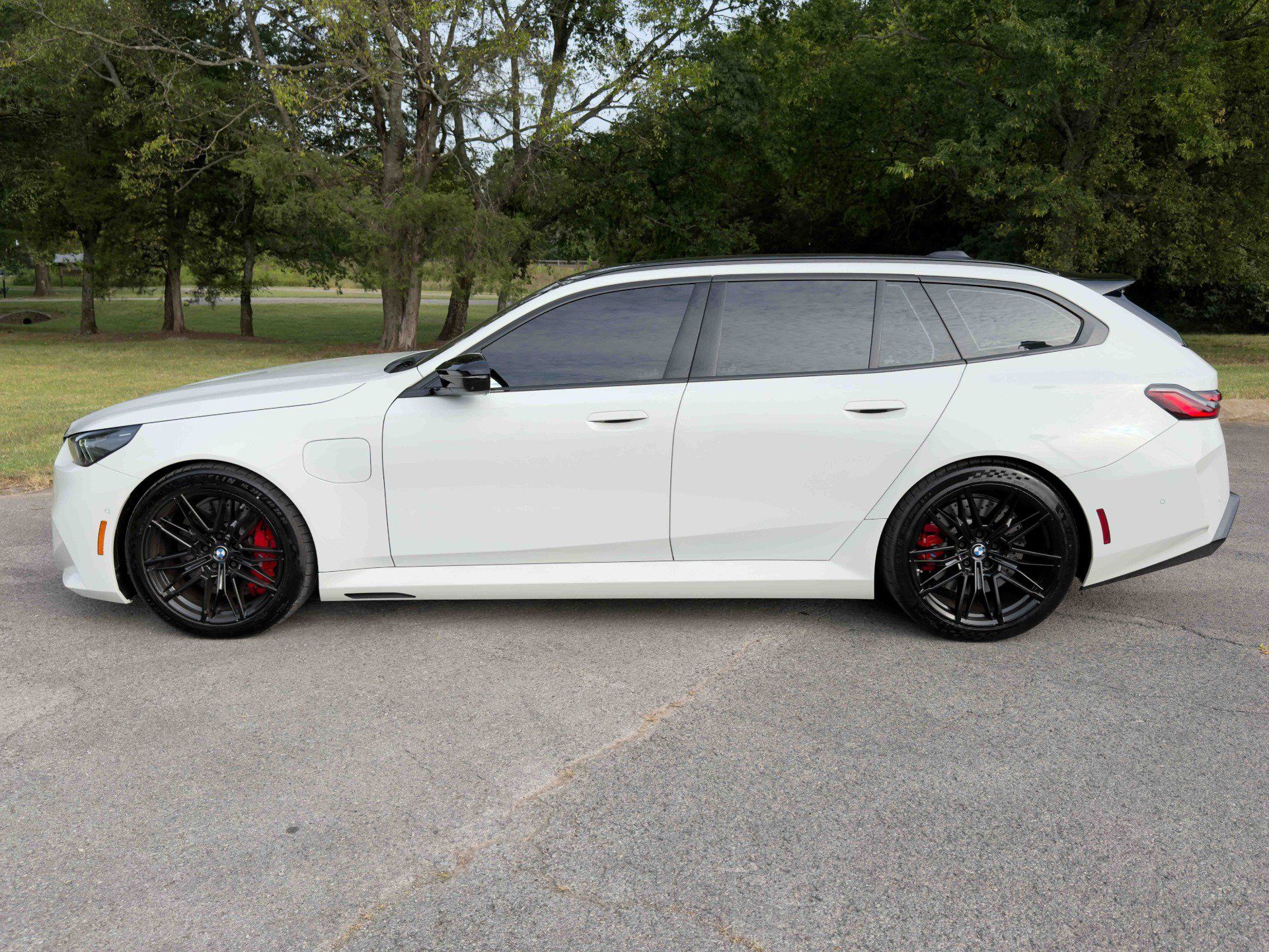 Used 2025 BMW M5 Touring w/ M Driver's Package AWD/4WD image 8