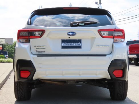 Used 2020 Subaru Crosstrek 2.0i Limited w/ Moonroof Package w/Navigation AWD/4WD image 12