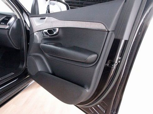 Used 2023 Volvo XC90 T8 Ultimate w/ Protection Package Premier image 22