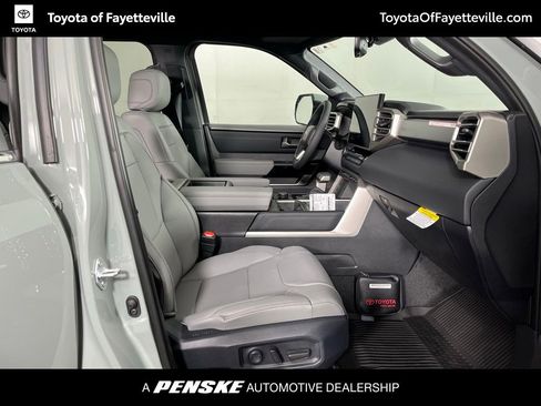New 2026 Toyota Tundra Limited AWD/4WD image 10