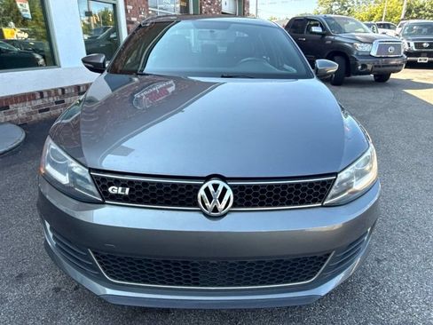 Used 2013 Volkswagen Jetta GLI Autobahn FWD image 2