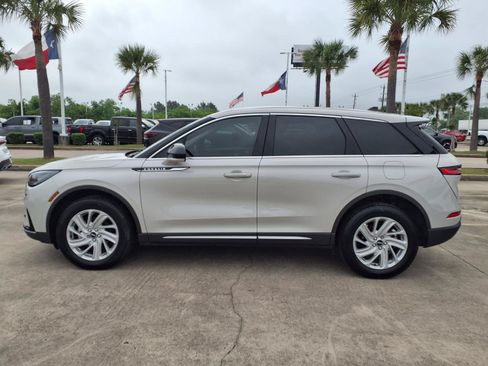 Used 2023 Lincoln Corsair FWD image 9