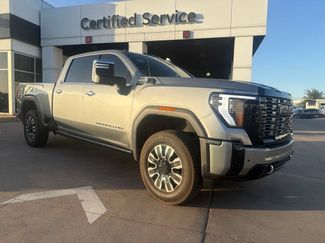 Used 2025 GMC Sierra 2500 Denali Ultimate AWD/4WD video 1