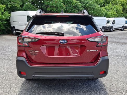 Certified 2024 Subaru Outback Premium AWD/4WD image 5