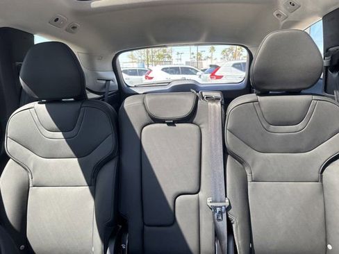 New 2025 Volvo EX90 Ultra image 16