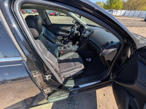 Used 2016 Buick Regal FWD image 28