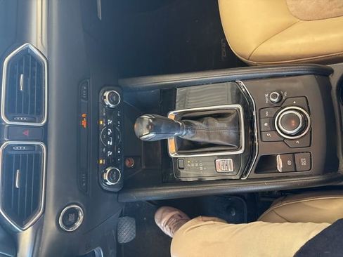 Used 2018 MAZDA CX-5 Touring image 17