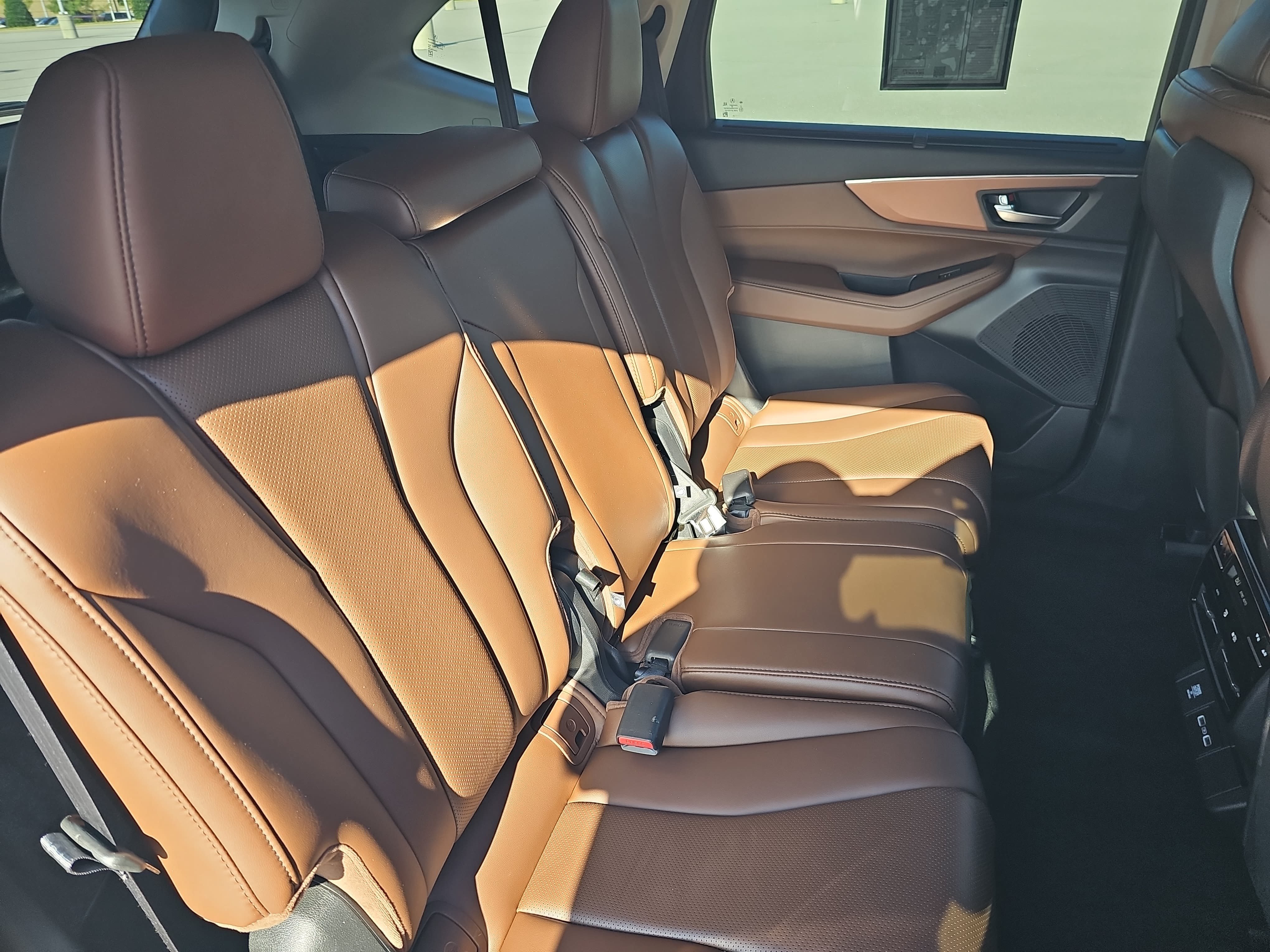 Certified 2023 Acura MDX w/ Technology Package FWD image 12