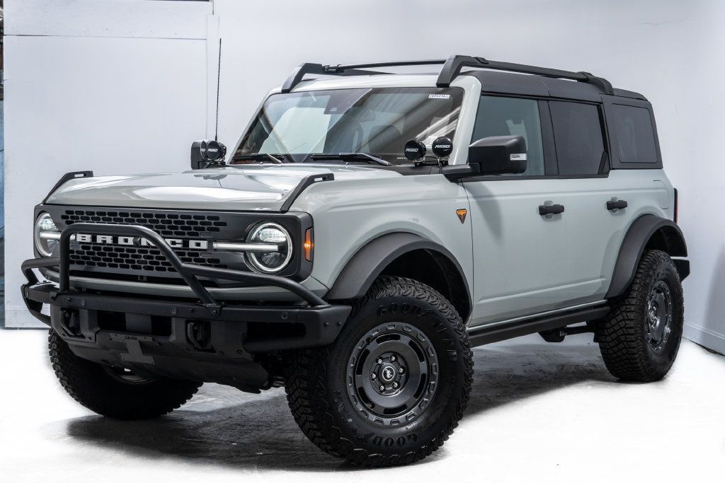 Used 2024 Ford Bronco Badlands AWD/4WD image 1