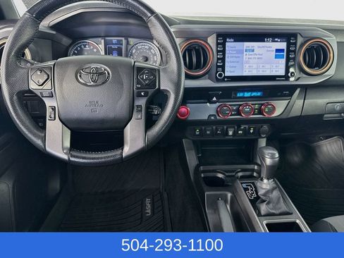Used 2022 Toyota Tacoma TRD Sport w/ Technology Package RWD image 21