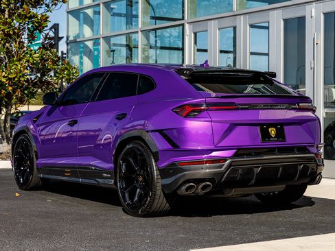 Used 2024 Lamborghini Urus Performante image 11